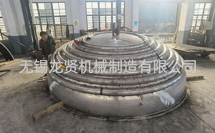 不同類(lèi)型的封頭盤(pán)管在加工過(guò)程中的熱處理工藝有哪些區別？